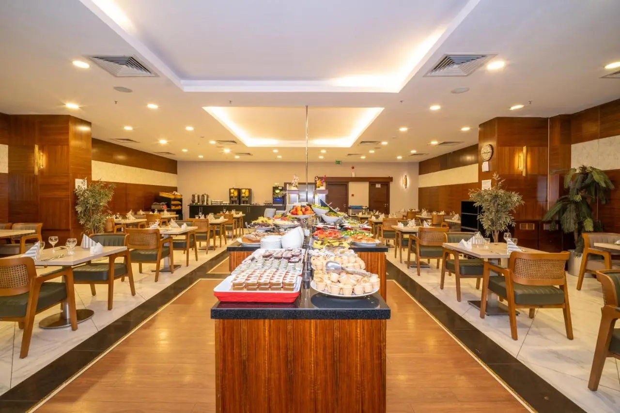Grand S Hotel