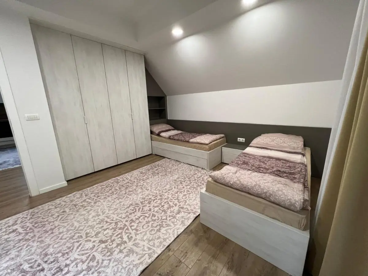 Villa by Expert Aleja