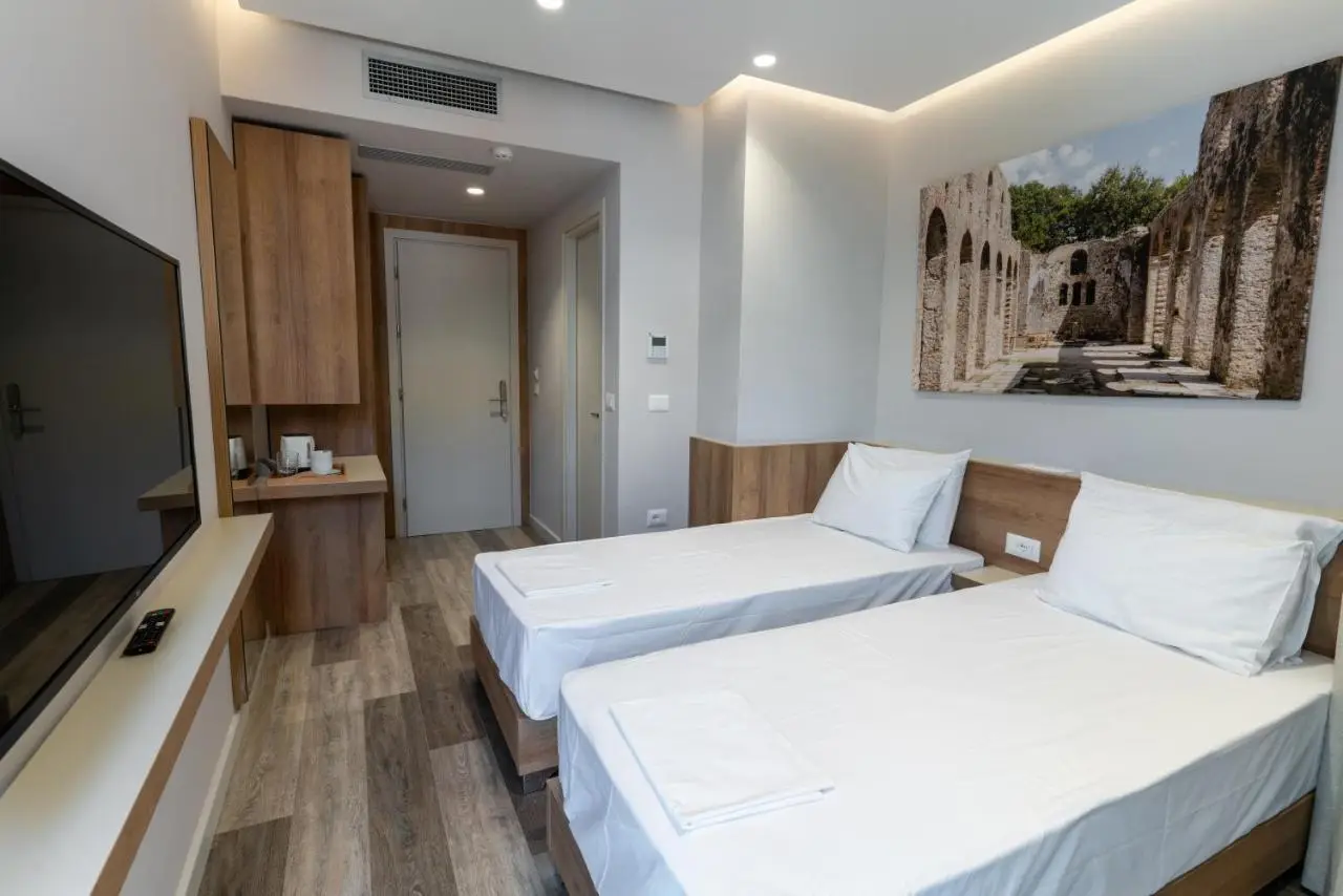 Titania Hotel