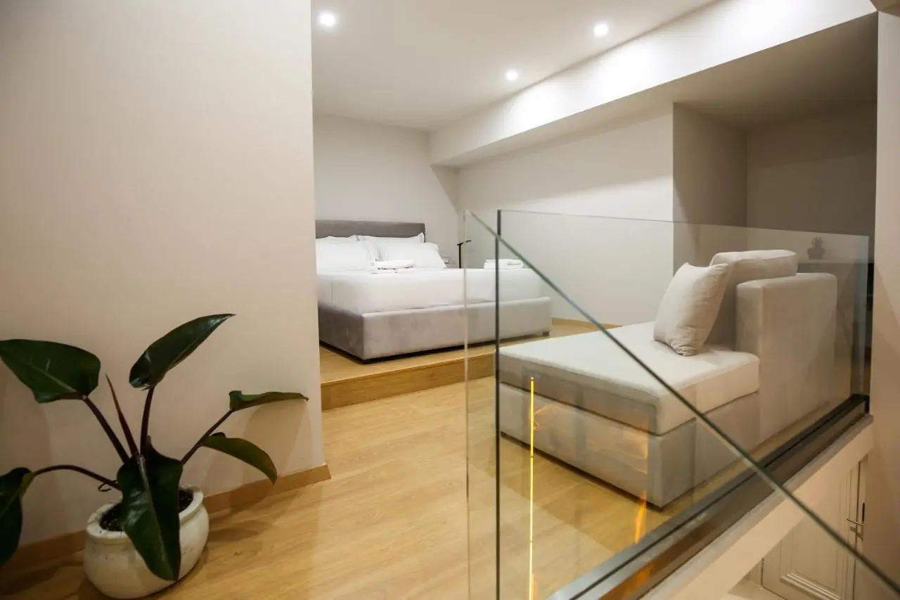 Toto Hotel & Apartments