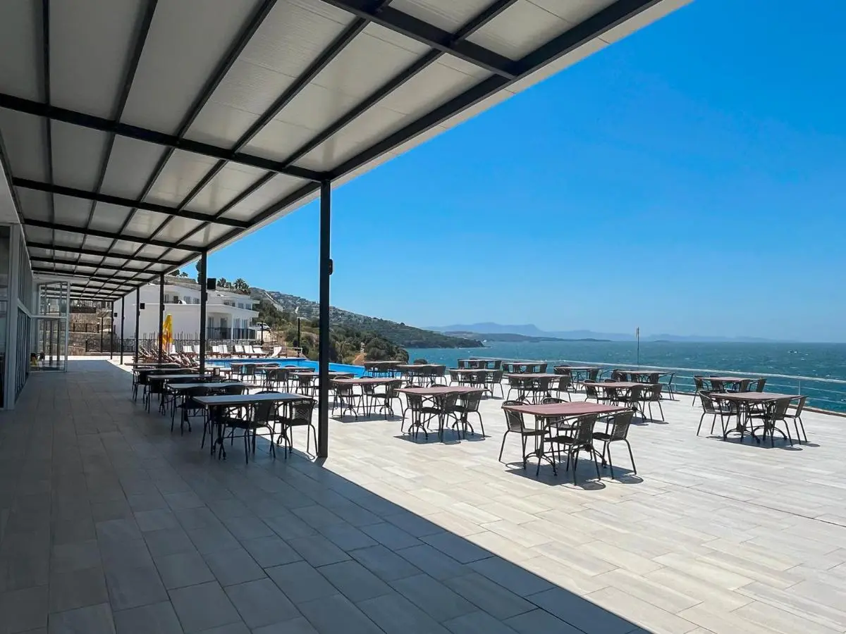 Ni Marin Hotel