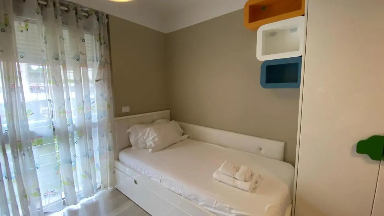 Lake Drive Rooms&Apartments