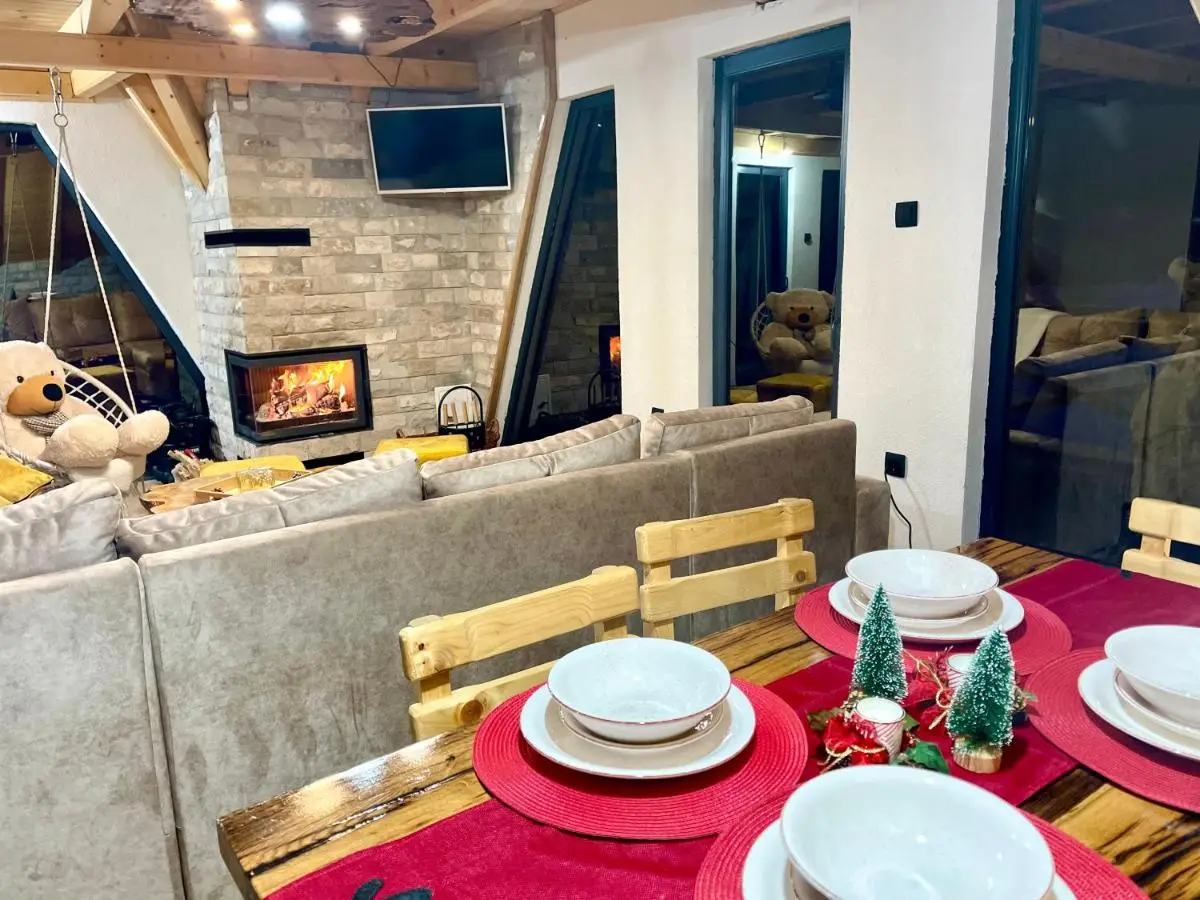 Villa Paradise Bjelašnica Luxury Chalet with Mountain View