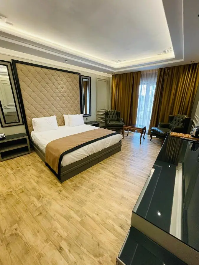 Lala Grand Hotel