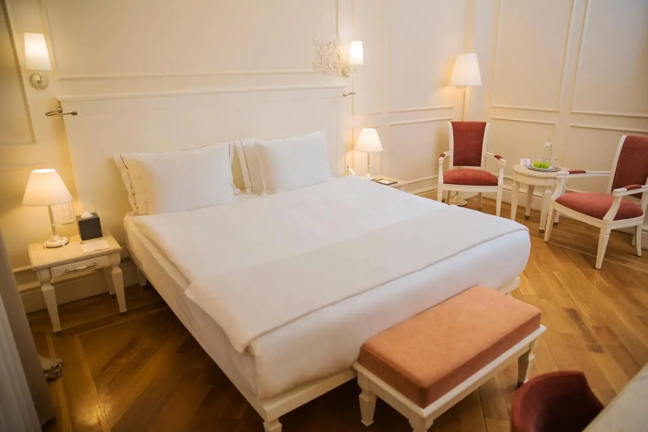 Corinne Art & Boutique Hotel