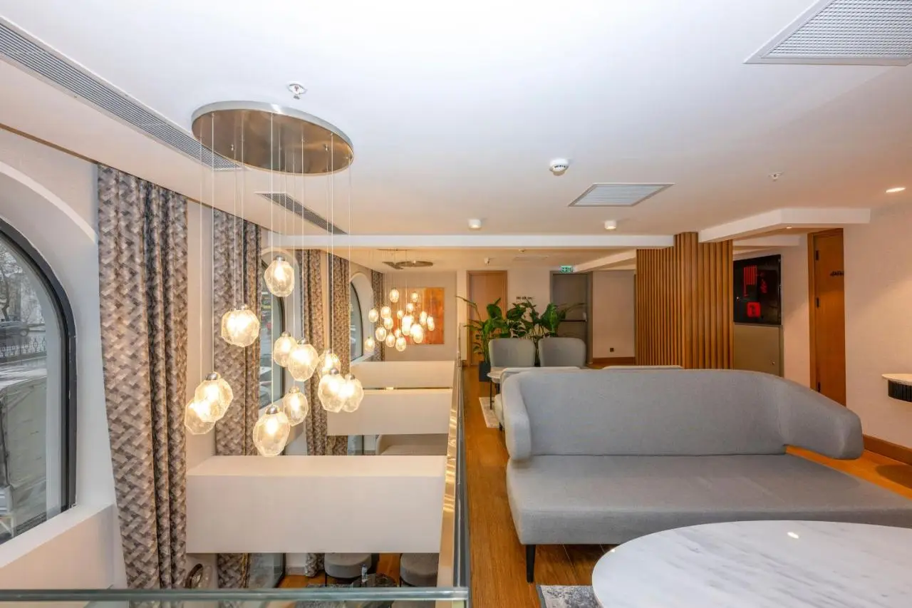 Baver Hotel