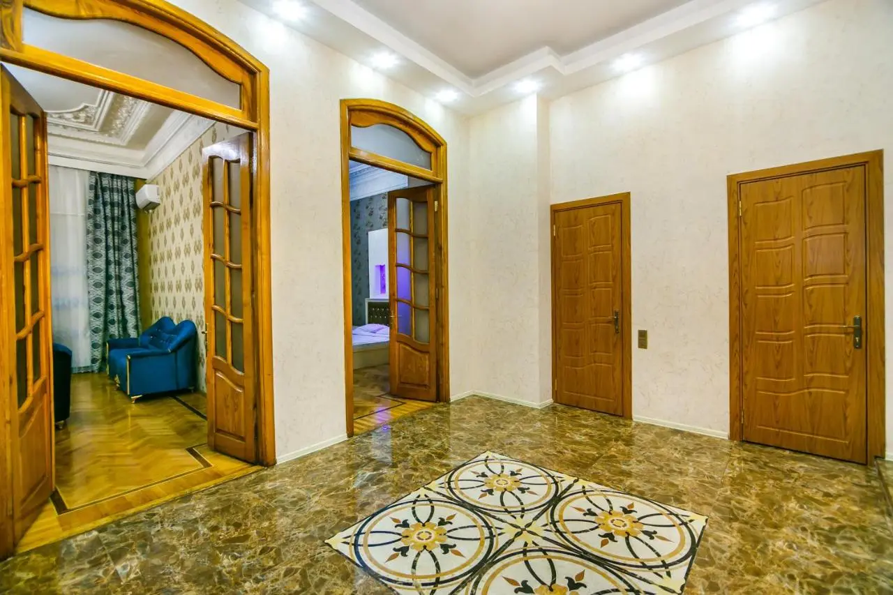 Hezi Aslanov house in CITY CENTRE