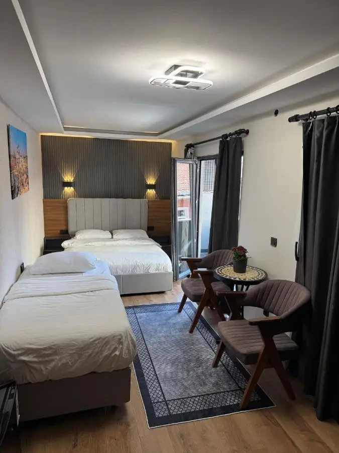 SkyLife OldCity Hotel