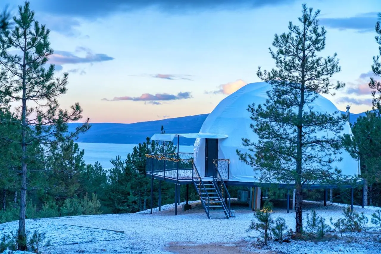 Continental Adventure Resort - Mountain Escape & Glamping