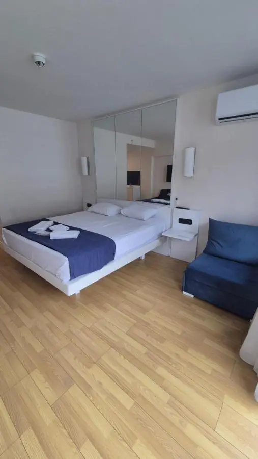 VIP HOTEL Sea view in batumi R