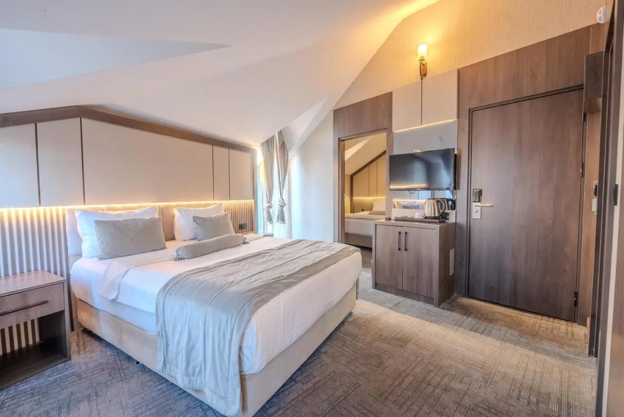 BEST GARDEN HOTEL
