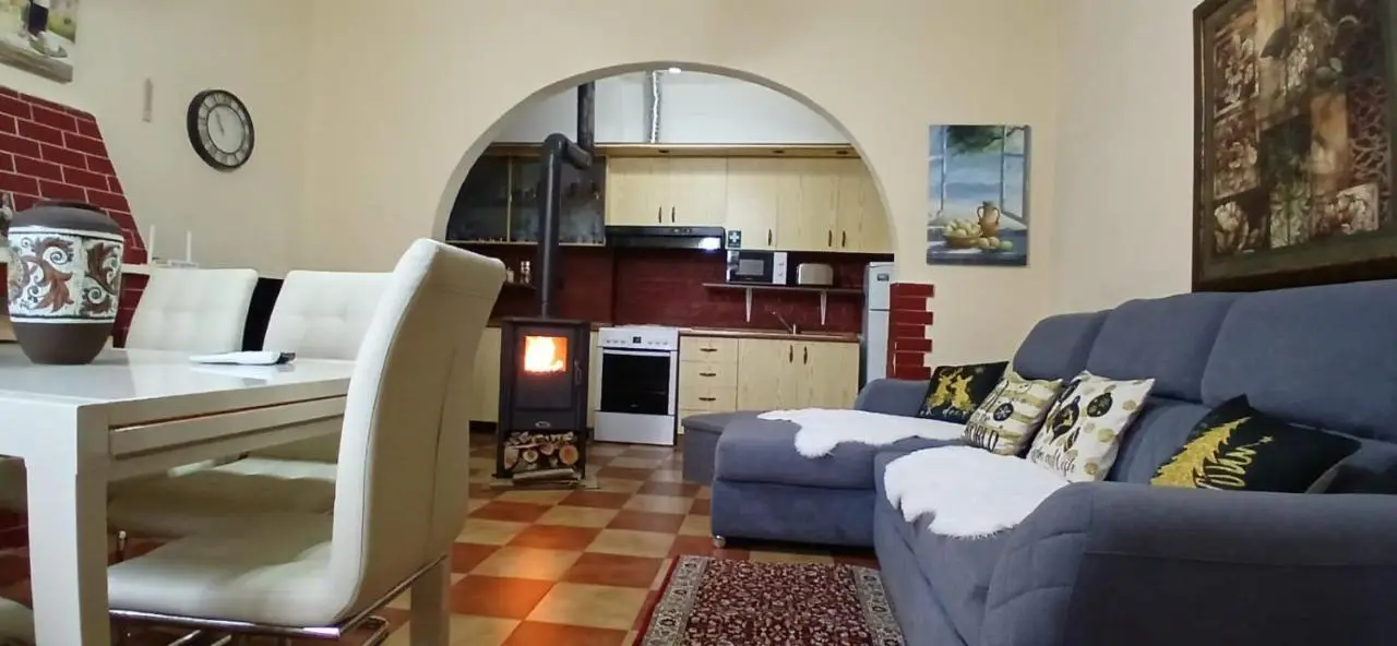 Fishta Villa and Apartments