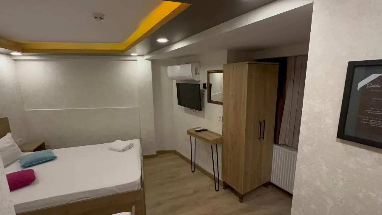 Golden Sail Hotel Old City