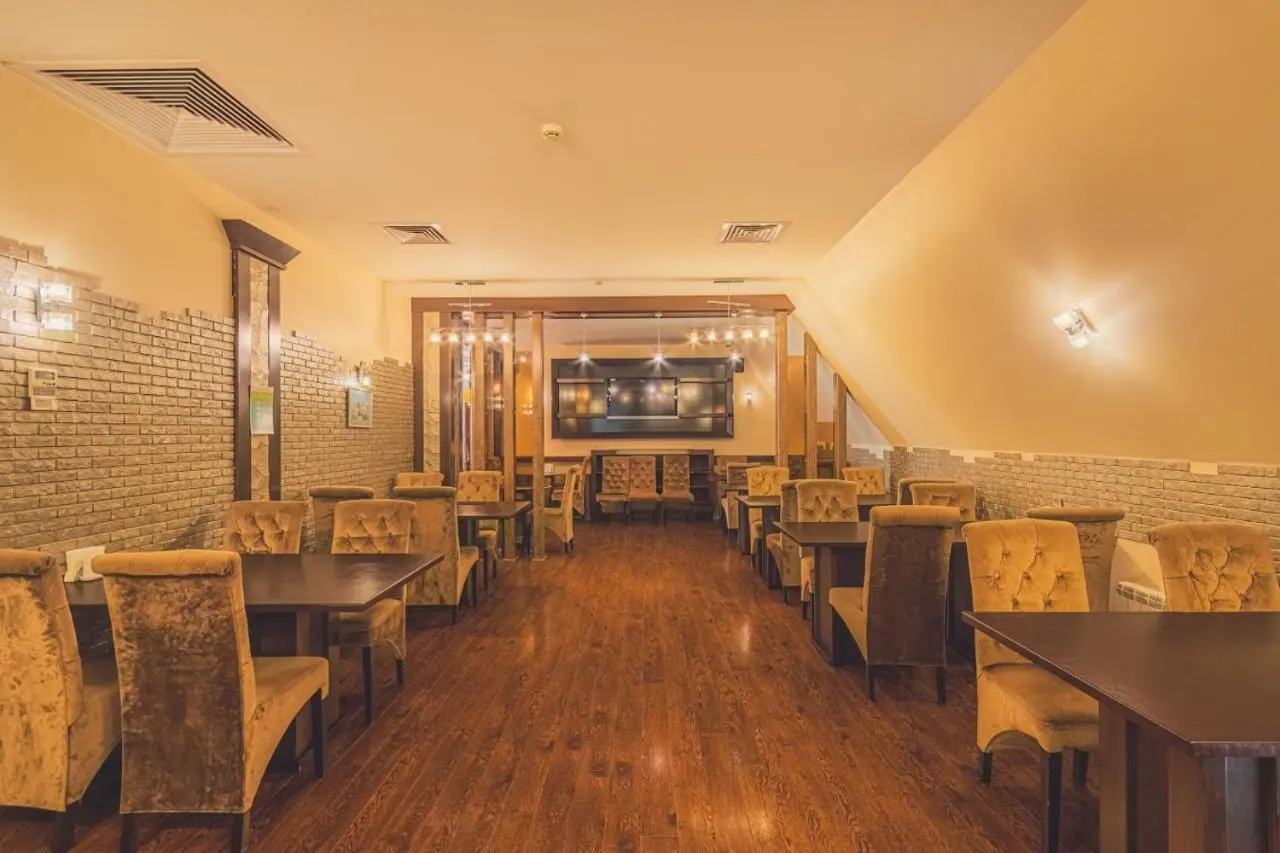 Central Passage Hotel on Nizami street