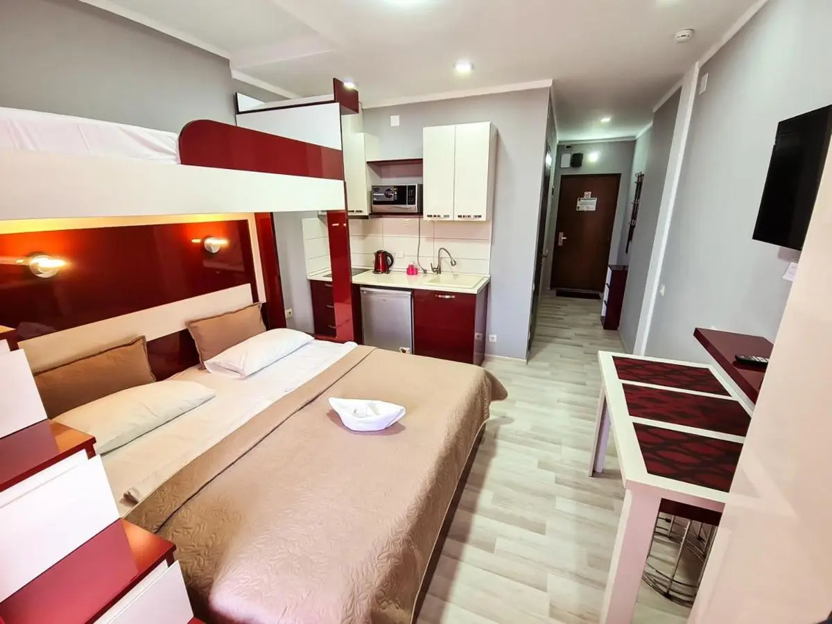 D&D Sea View First Line Apartments