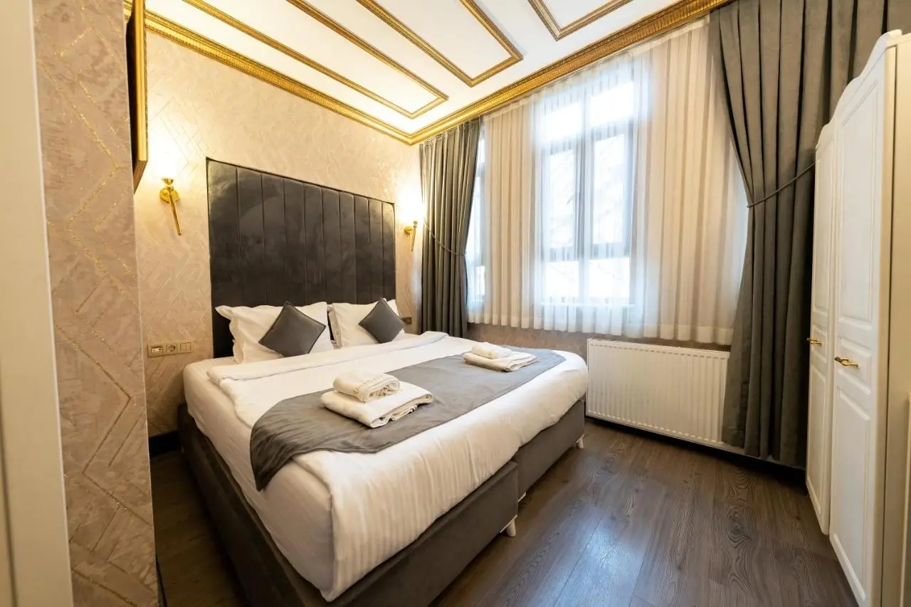 Diamond Royal Hotel