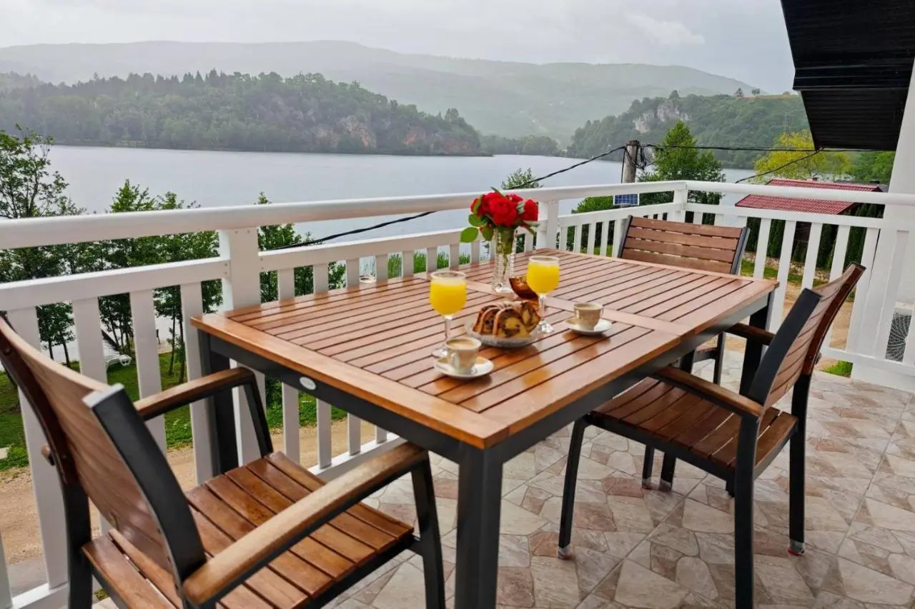 Villa Pliva Lake
