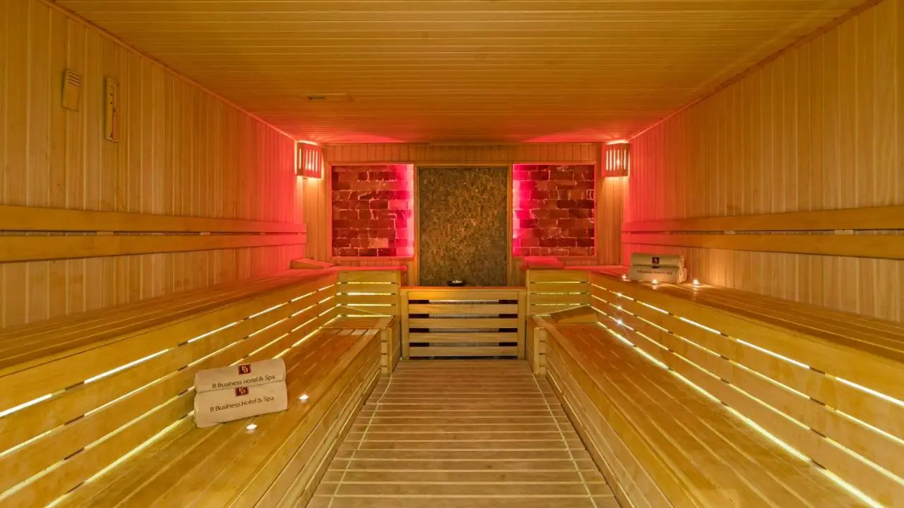 B Business Hotel & Spa