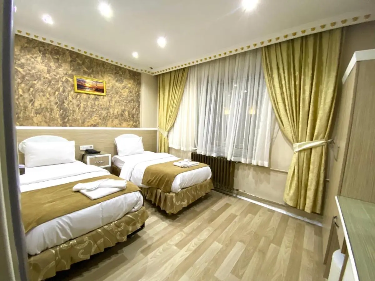Grand Oral Hotel