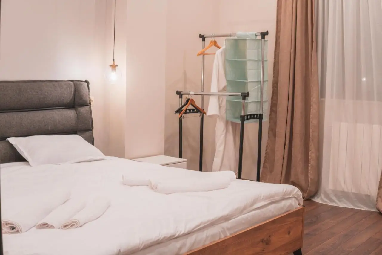APARTMENT SIXTEEN