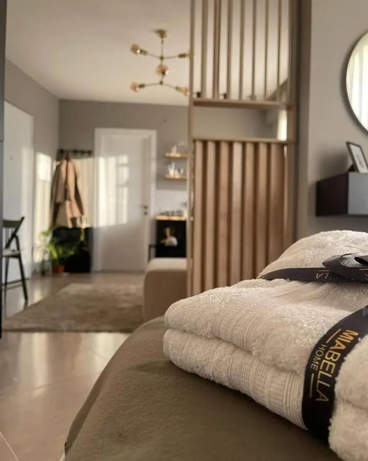 Enzo Rooms Center