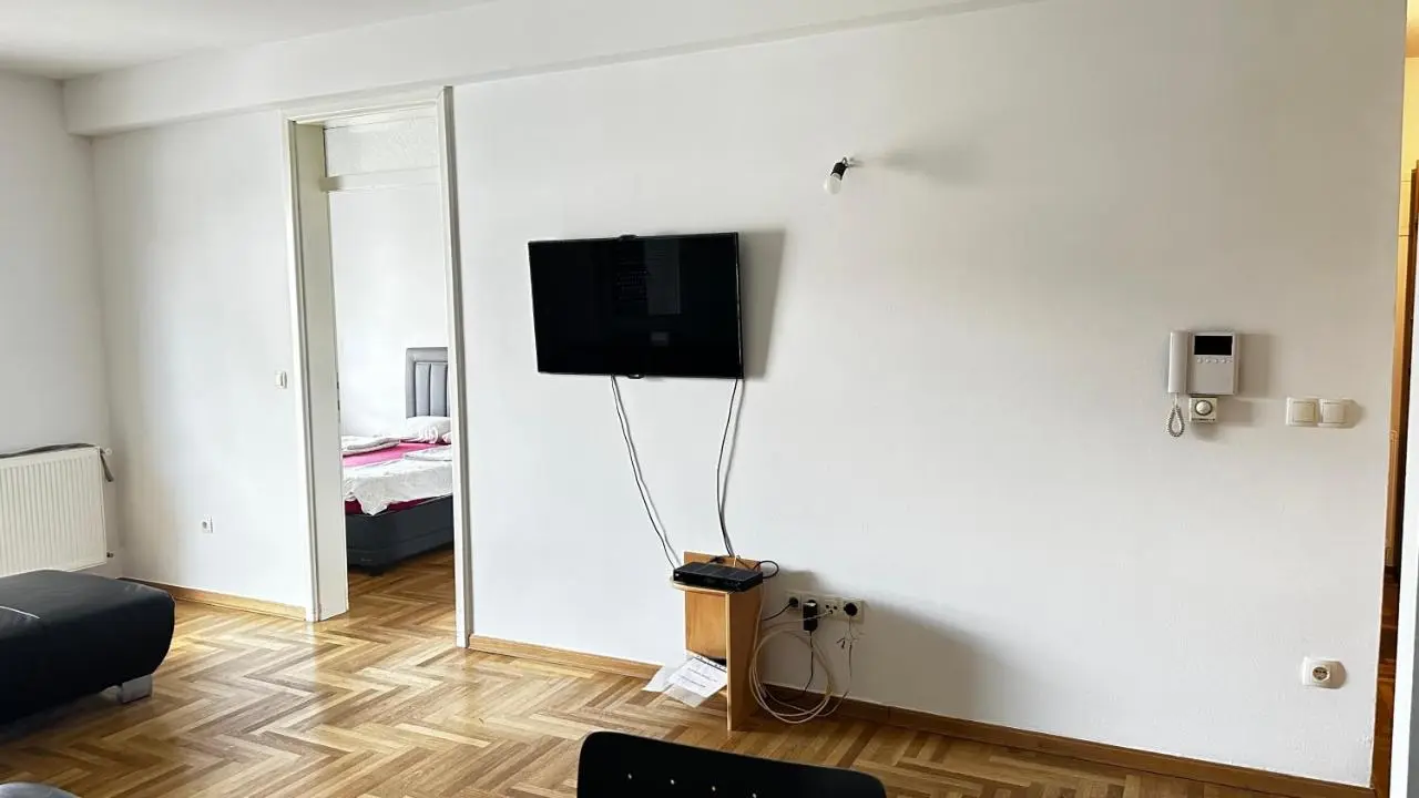 Rooms near the airport