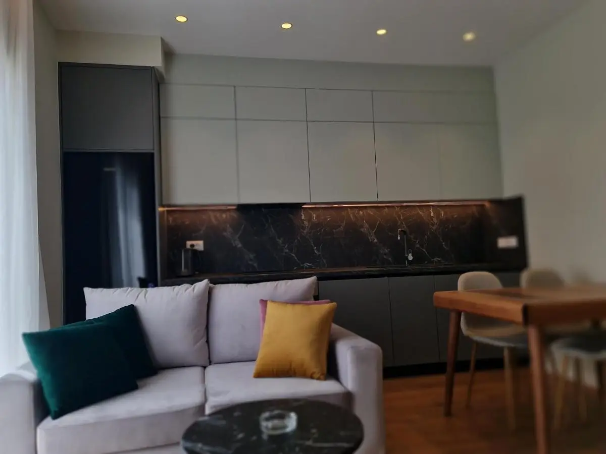 Adore - Modern Apartment