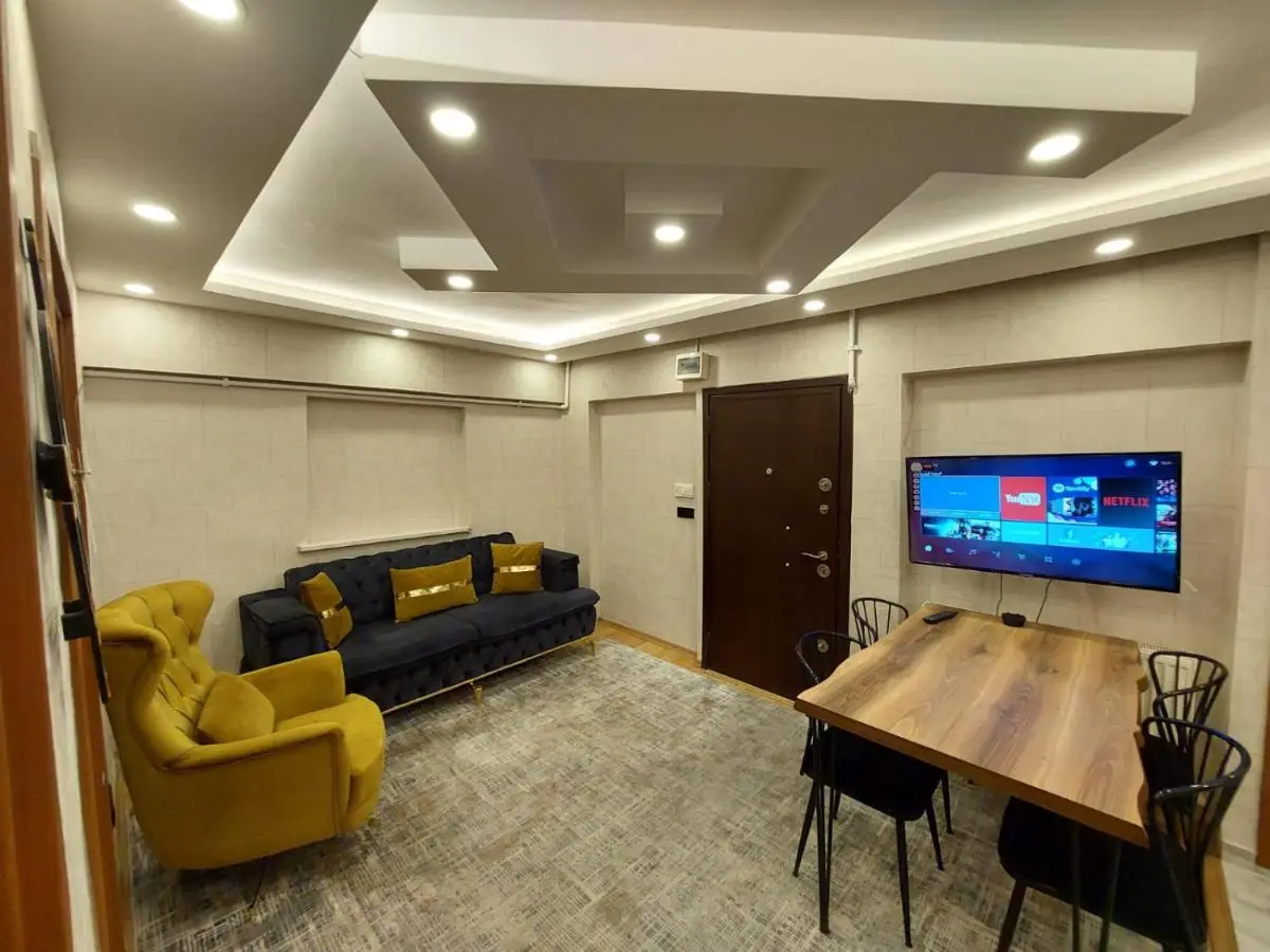 FINDIKZADE SEASIDE FLATS in lively Fatih area very near metro and tourist sights