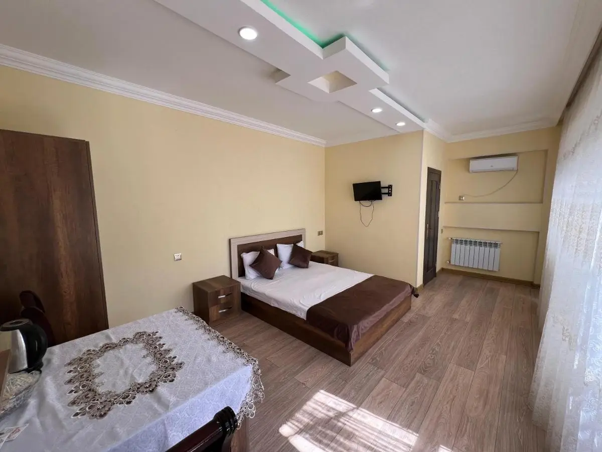 Rahat Hotel