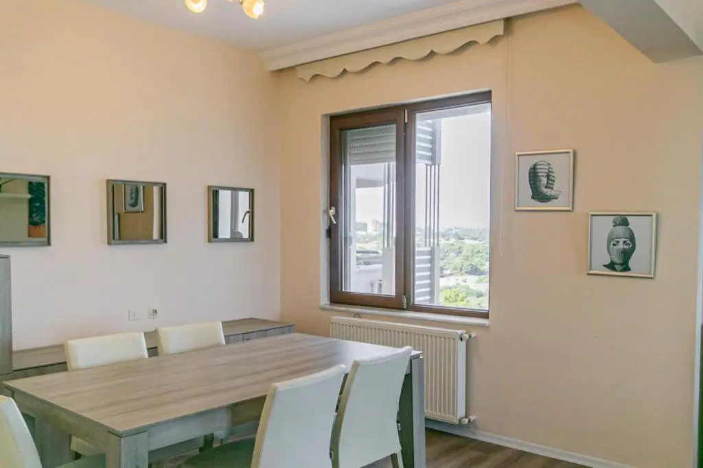 Lara Park Suites