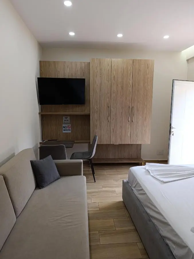 SOLE INN