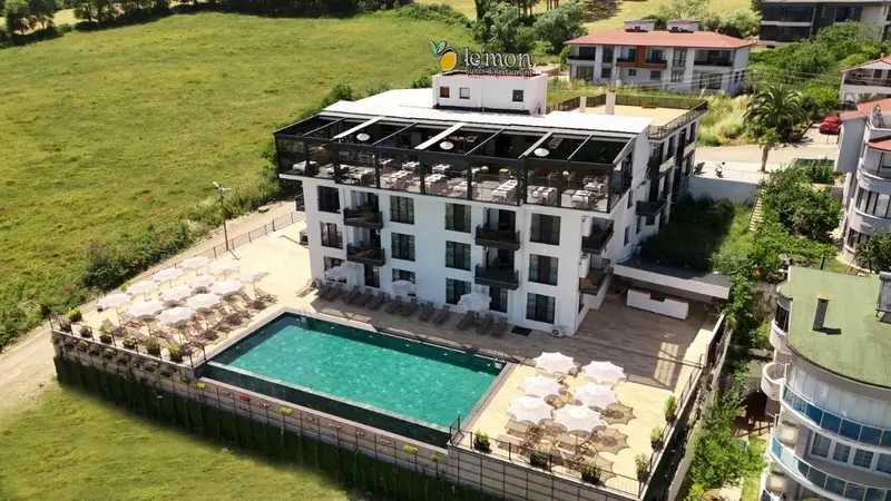 Lemon Suites & Restaurant
