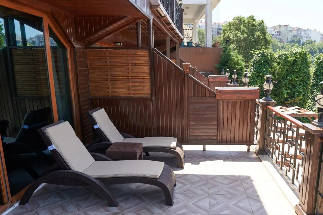 Phellos Suites Boutique Hotel