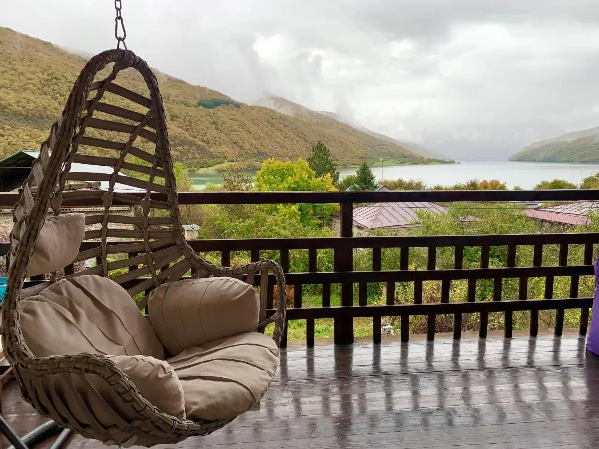 Panorama ananuri guest house