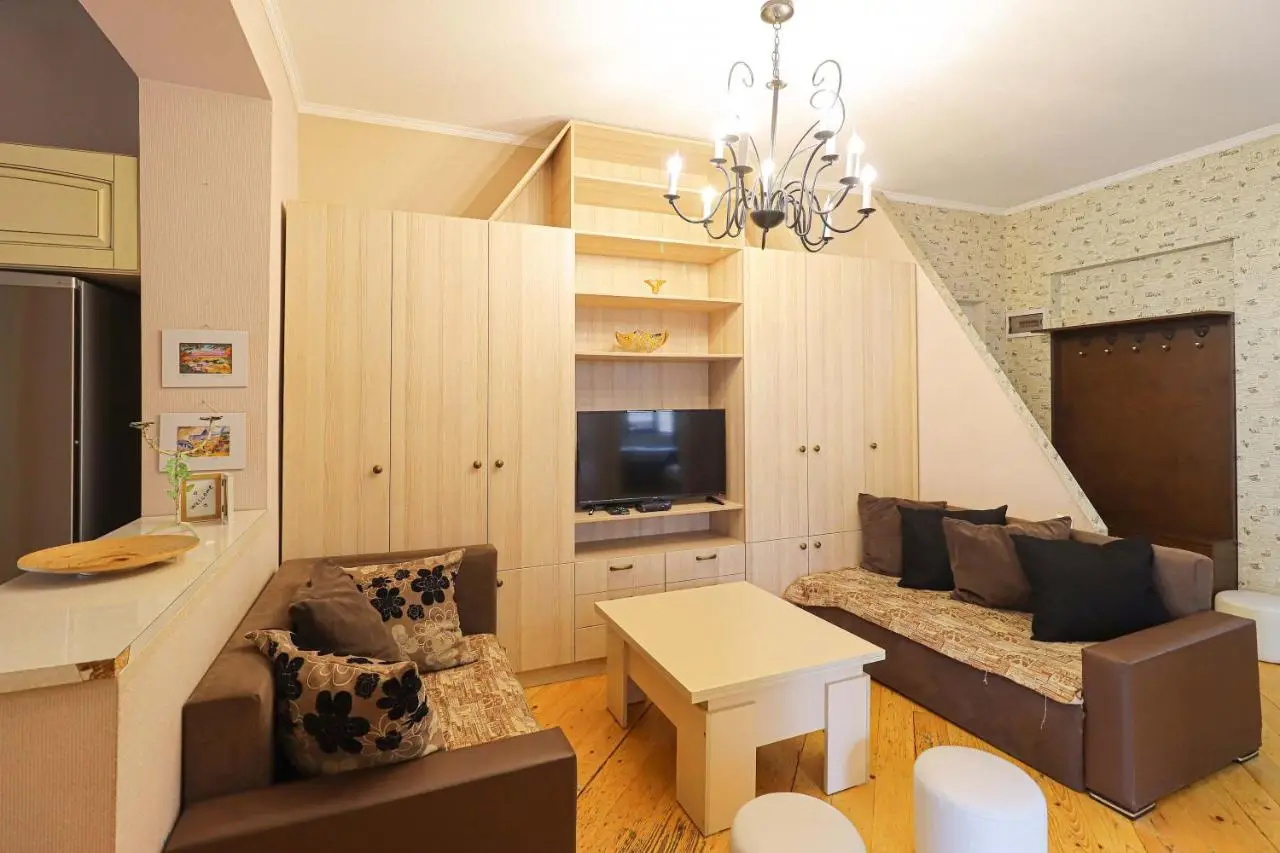 Wehost Duplex Near Rustaveli Avenue