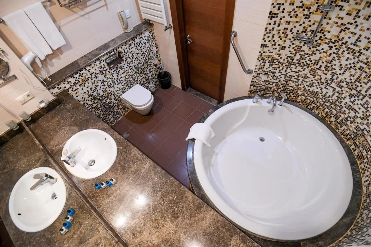 Avenue Hotel Baku by Smart