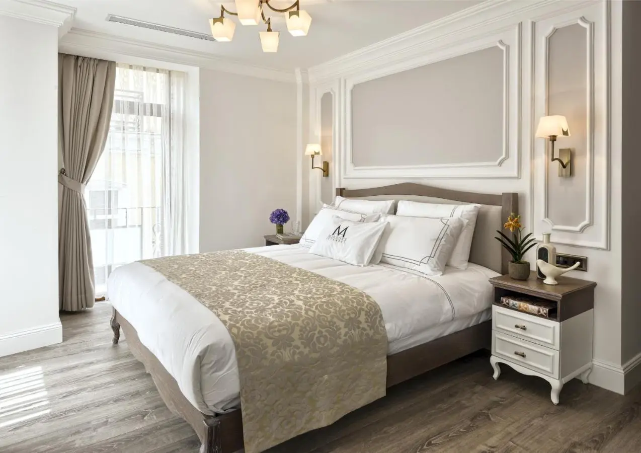 Mirrors Hotel İstanbul Taksim City Center