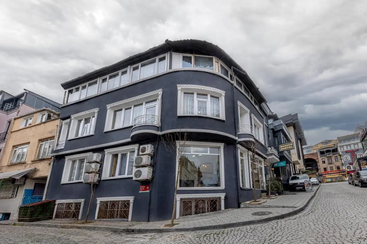 Bahaus Hostel near BlueMosque and HagiaSophiaMosque - 2 minutes
