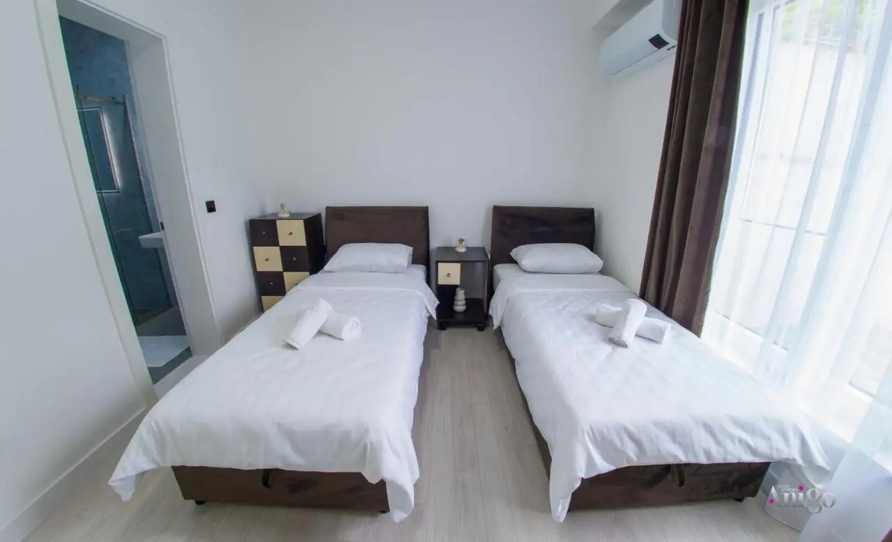Royal Terrace Apartments