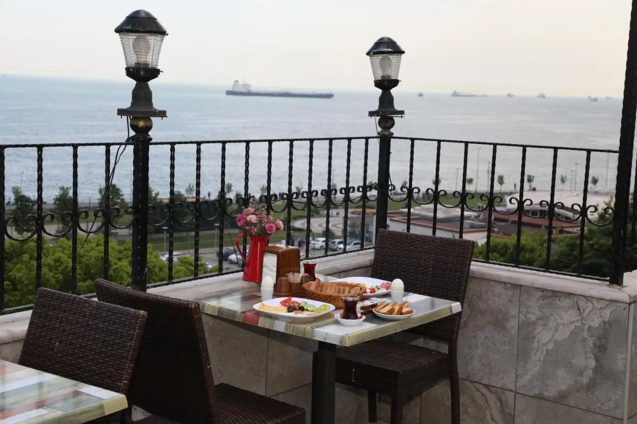 Seahouse Suites