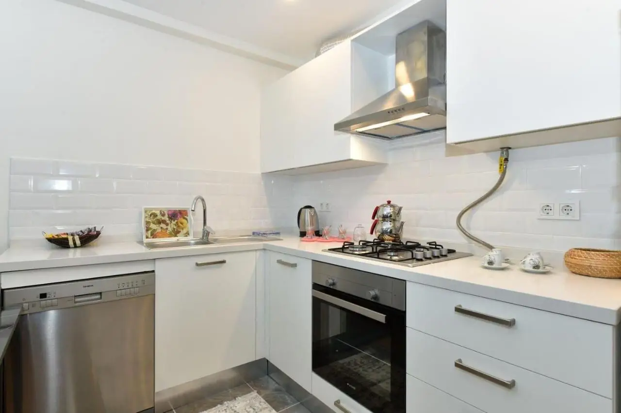 Kardes Apartment