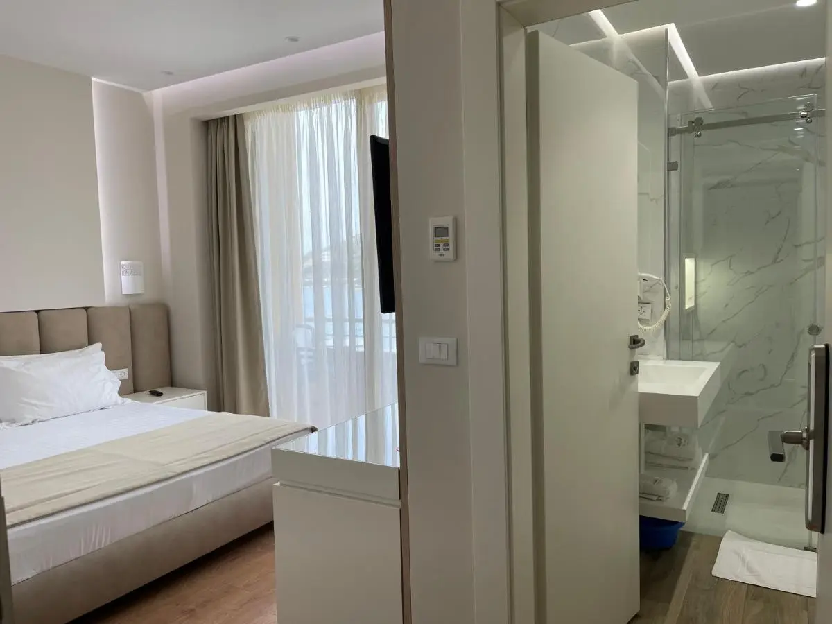 Paradise Beach Hotel