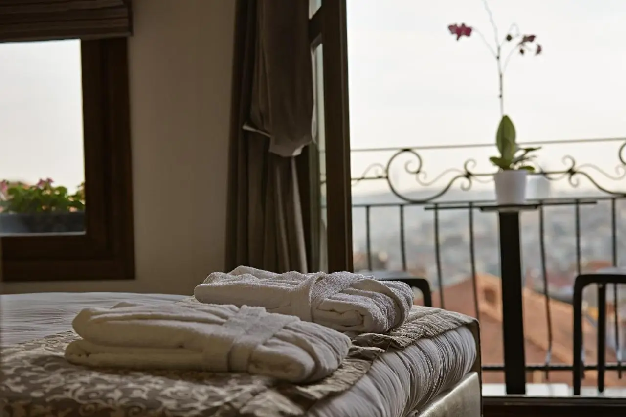 Arart Hotel