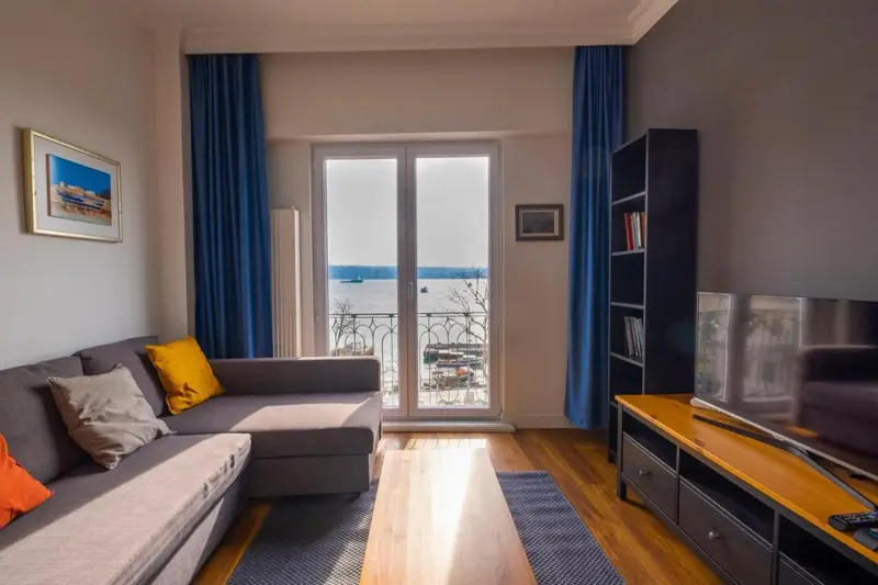 Trendy Bosphorus View Apartment