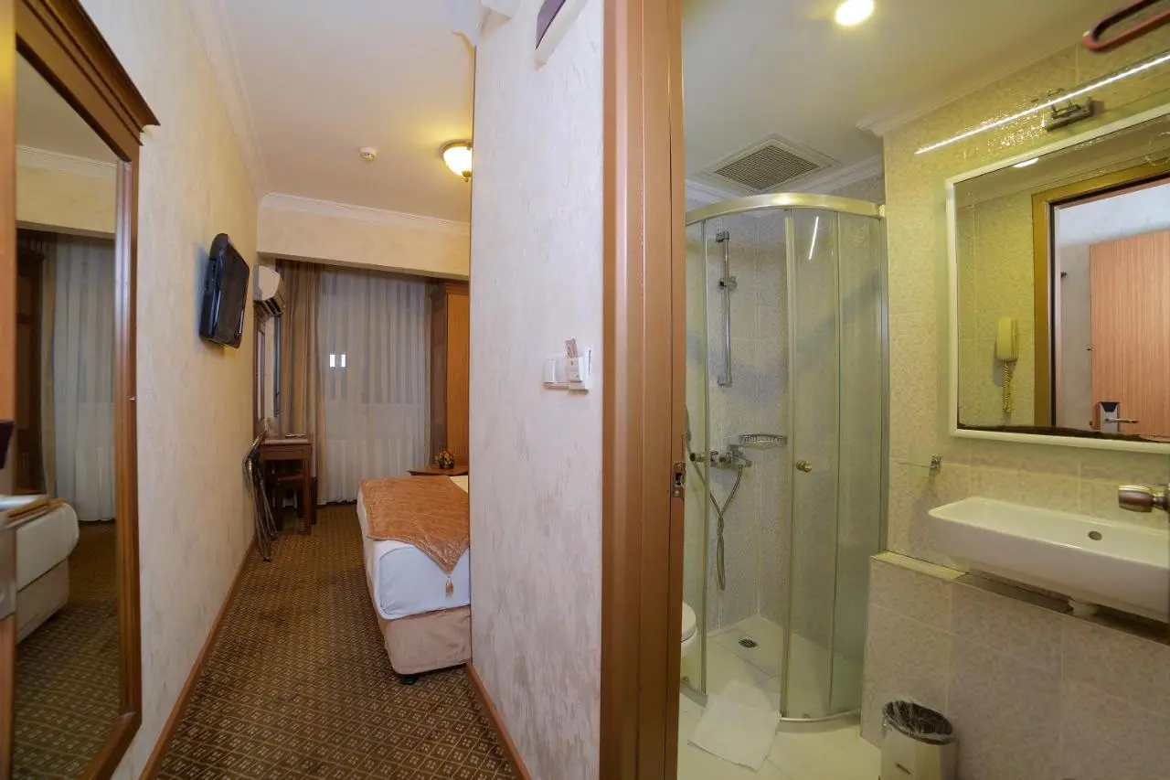Grand Unal Hotel