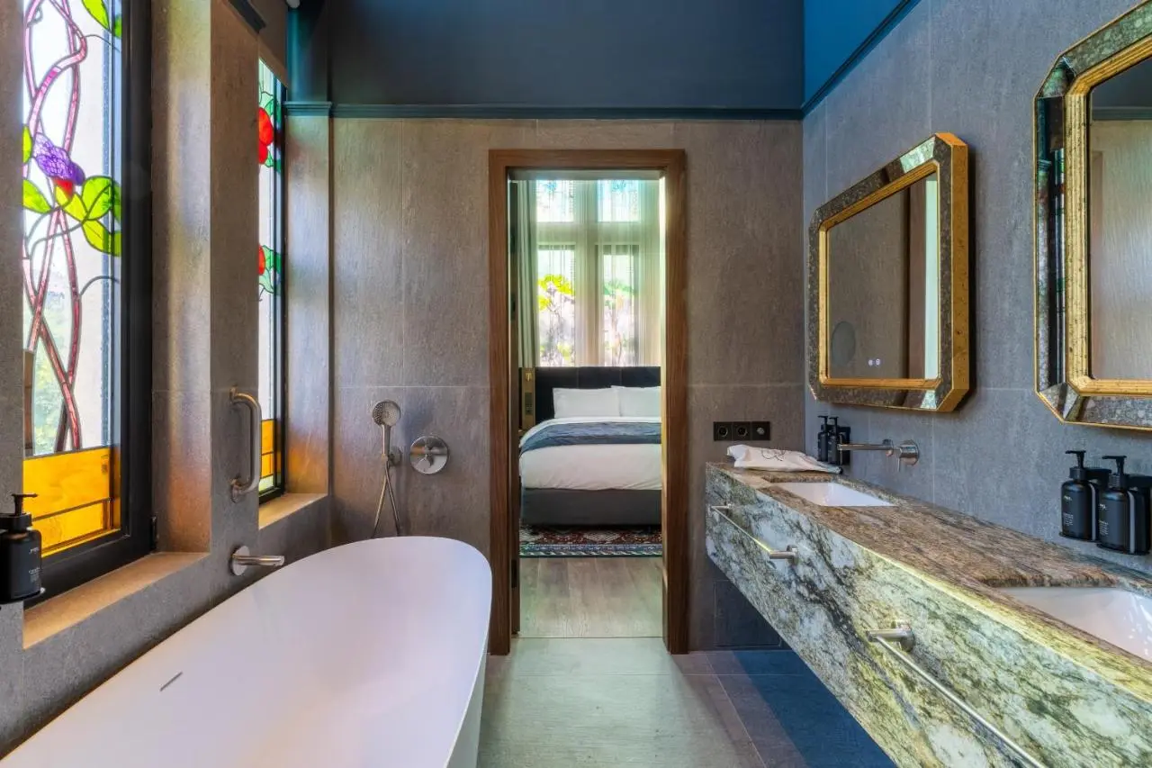 Hotel Indigo Batumi - Old Town by IHG