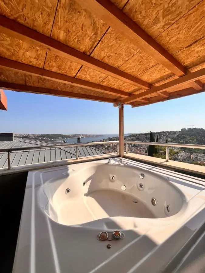 Class Hotel Bosphorus With Jacuzzi