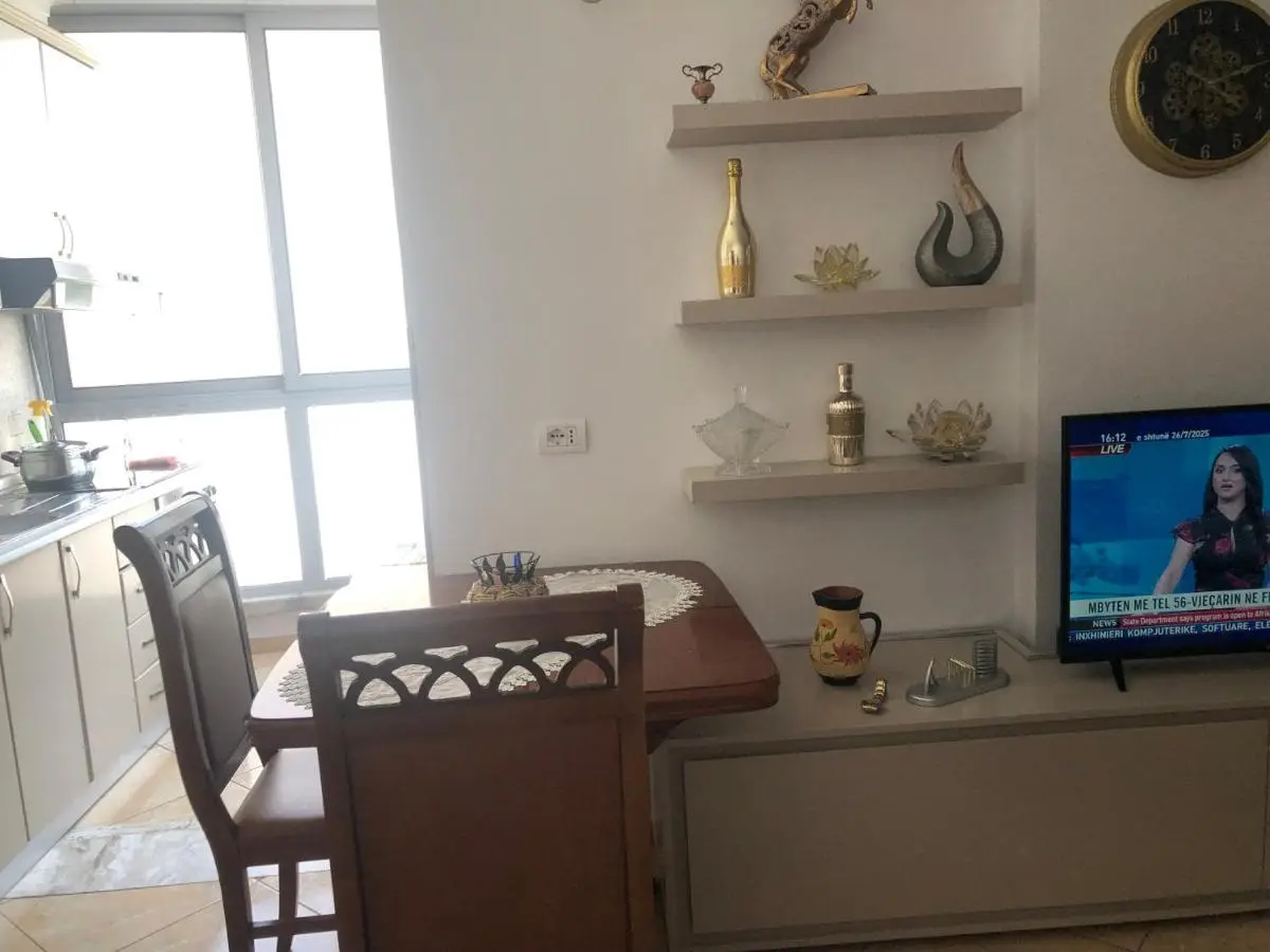Apartament Astir