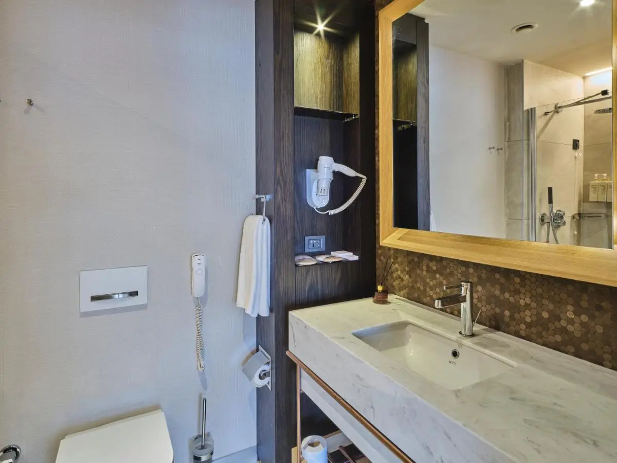 Four-G Hotel Premium