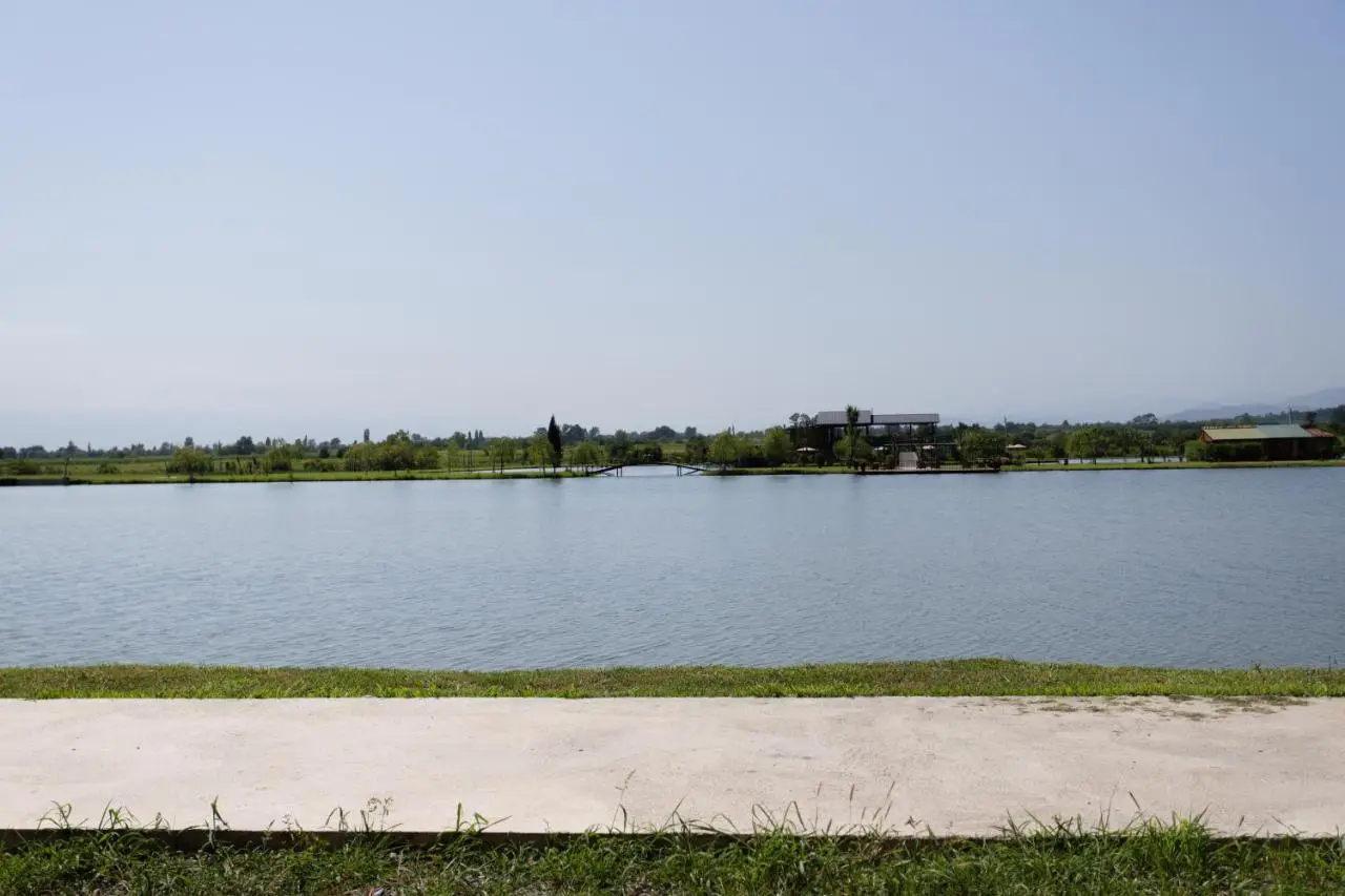 Moretoni Lake Resort